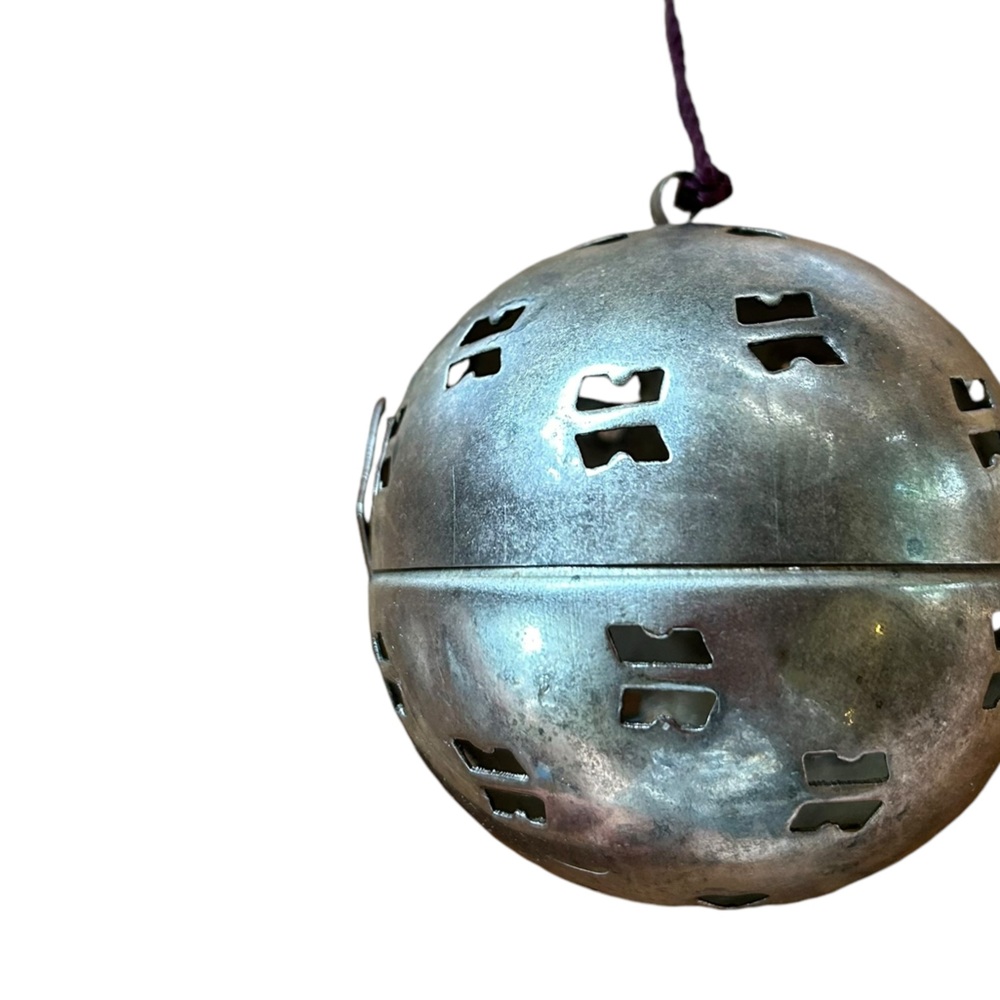 Vintage Silver potpourri Ball Orb Gift Box Ornament - Picture 6 of 9